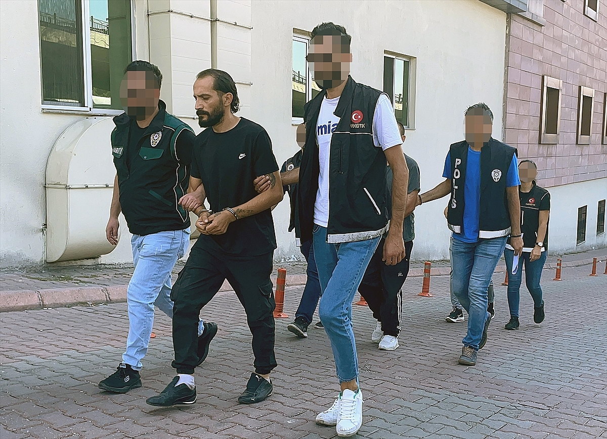 Uyuşturucu operasyonunda 3 zanlı yakalandı