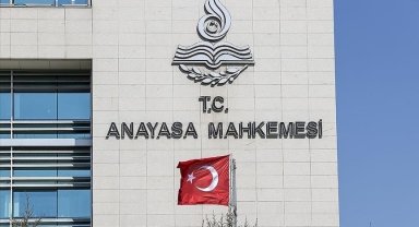 3 siyasi parti kapatıldı