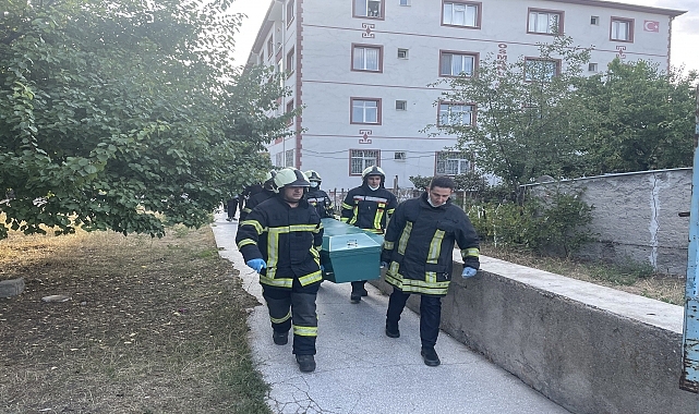 Bir kişi evinde ölü bulundu