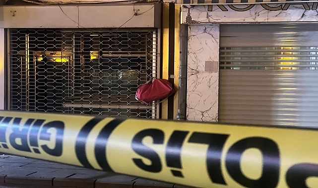 Bomba şüphesiyle kontrollü şekilde patlatılan çantadan kıyafet çıktı