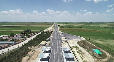 Dikkat! Demiryolu Hattına Elektrik Verilecek