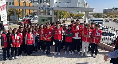 Dünya yürüyüş gününde sağlıklı hayata dikkat çektiler