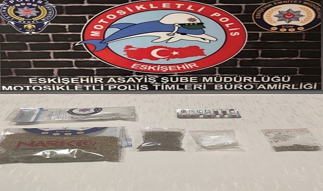 Durdurulan araçta uyuşturucu ele geçirildi