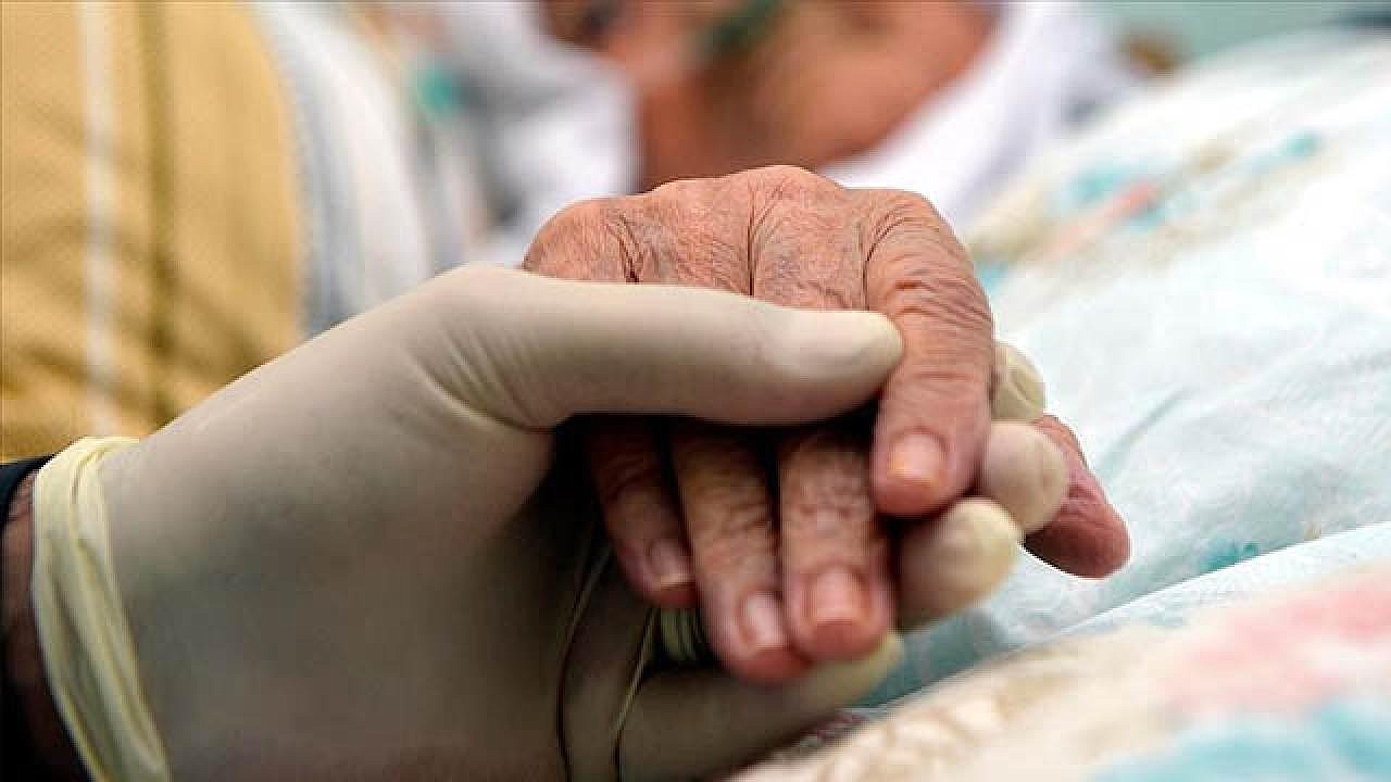 Engelli bireye bakan kişilerin evde istihdamı desteklenecek