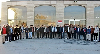 Gençler sabah namazında buluştu 