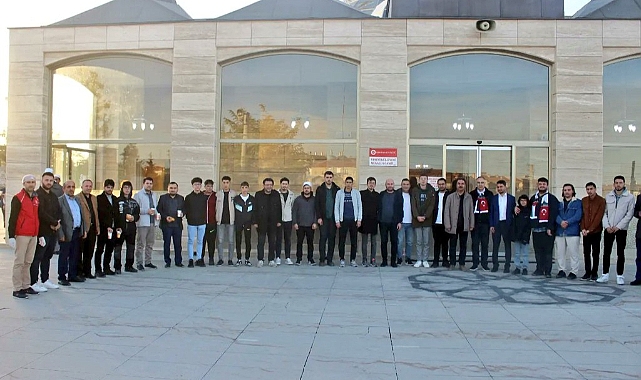 Gençler sabah namazında buluştu