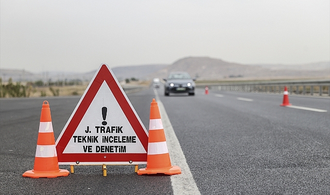 Güldere köyünde traktör devrildi, sürücü öldü