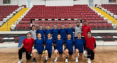 Hentbolda Parkenin Perileri Perdeyi Açıyor