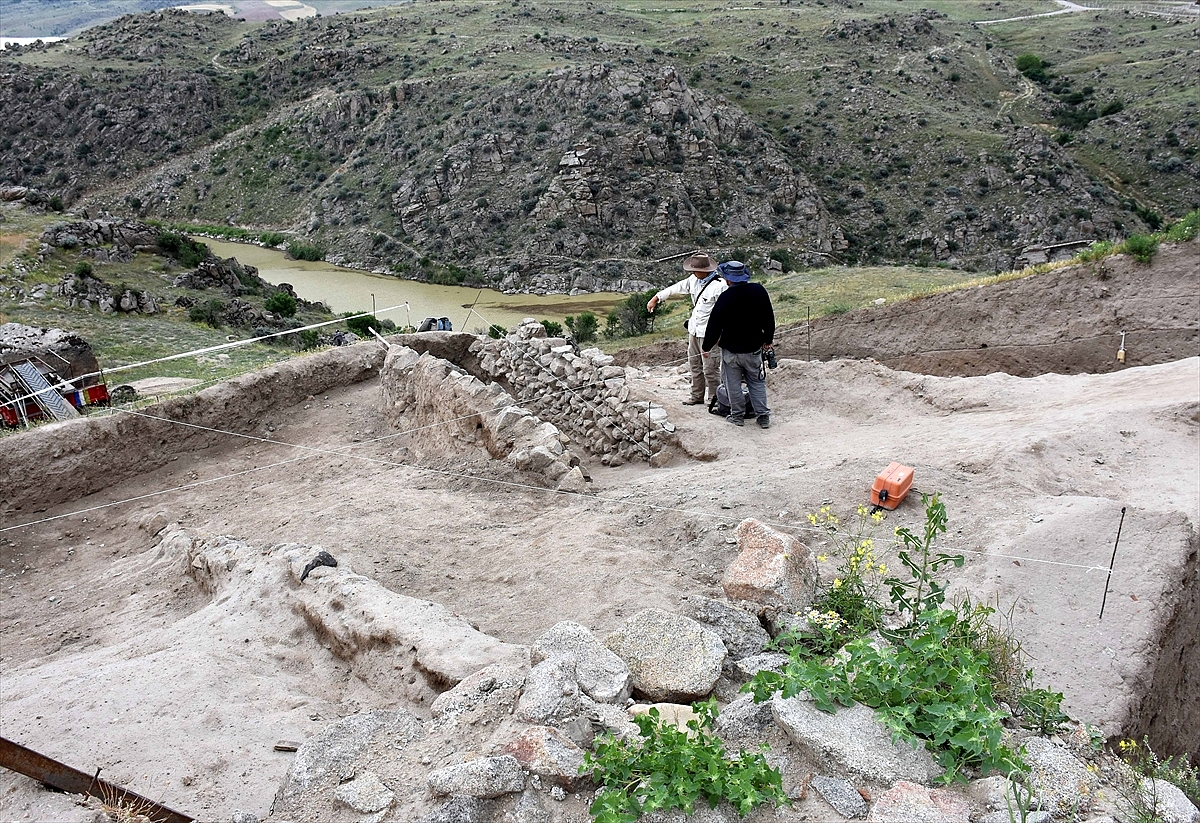 İç Anadolu'daki medeniyetlerin izleri kazılarla gün yüzüne çıkarılıyor