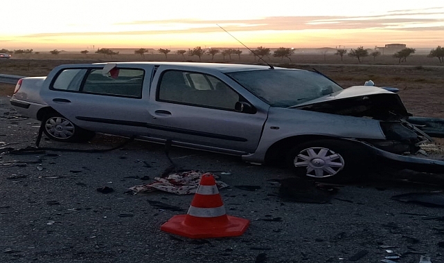 İki otomobilin çarpıştığı kazada 5 kişi yaralandı