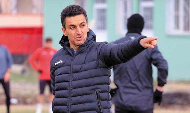 İskenderunspor Teknik Direktörü Bozkurt: Dezavantajlarımızı bilerek maça başladık