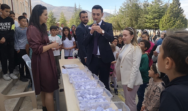 Kazımkarabekir Ortaokulu Kermes Düzenledi