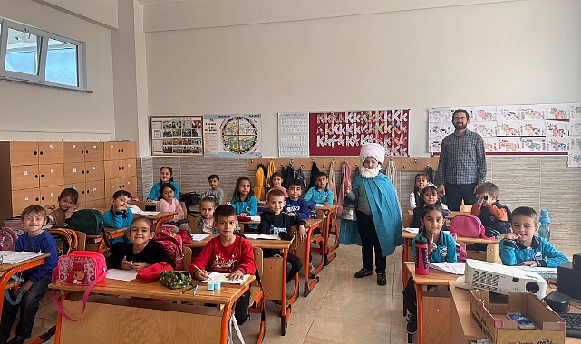 Nasrettin Hoca Olan Öğrenci Arkadaşlarına Ecdadını Anlattı