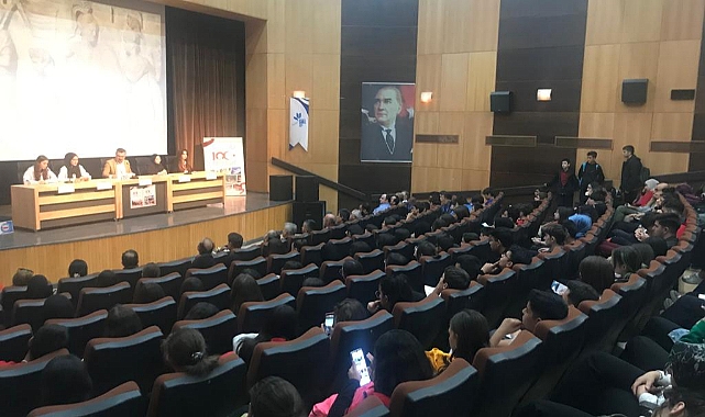Necip Fazıl Kısakürek Sosyal Bilimler Lisesi Öğrencilerinden 100. Yılında Cumhuriyet Konulu Panel