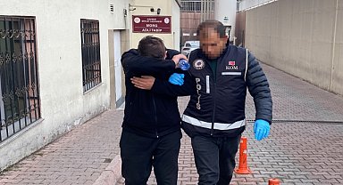 Ruhsatsız silah operasyonunda 3 zanlı yakalandı