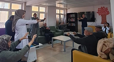 Sağlıklı Hayat Merkezi çalışanları yaşlılarla ile bir araya geldi