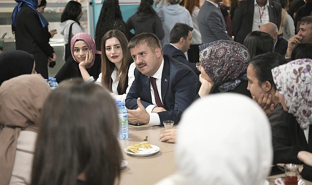 Vali Sarıibrahim'den üniversiteli gençlere Hoş Geldin Ziyareti