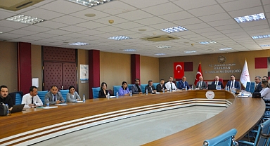 Yurdakul ilçe yöneticileri ile bir araya geldi