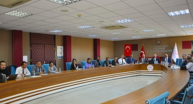 Yurdakul ilçe yöneticileri ile bir araya geldi