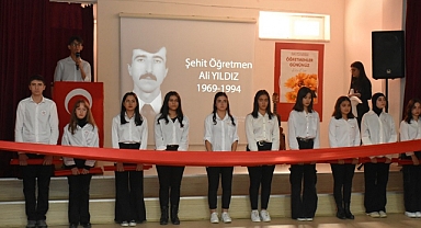Öğretmenler Günü, Şehit Öğretmen Hamza Çetin'in İsminin Verildiği Okulda Kutlandı