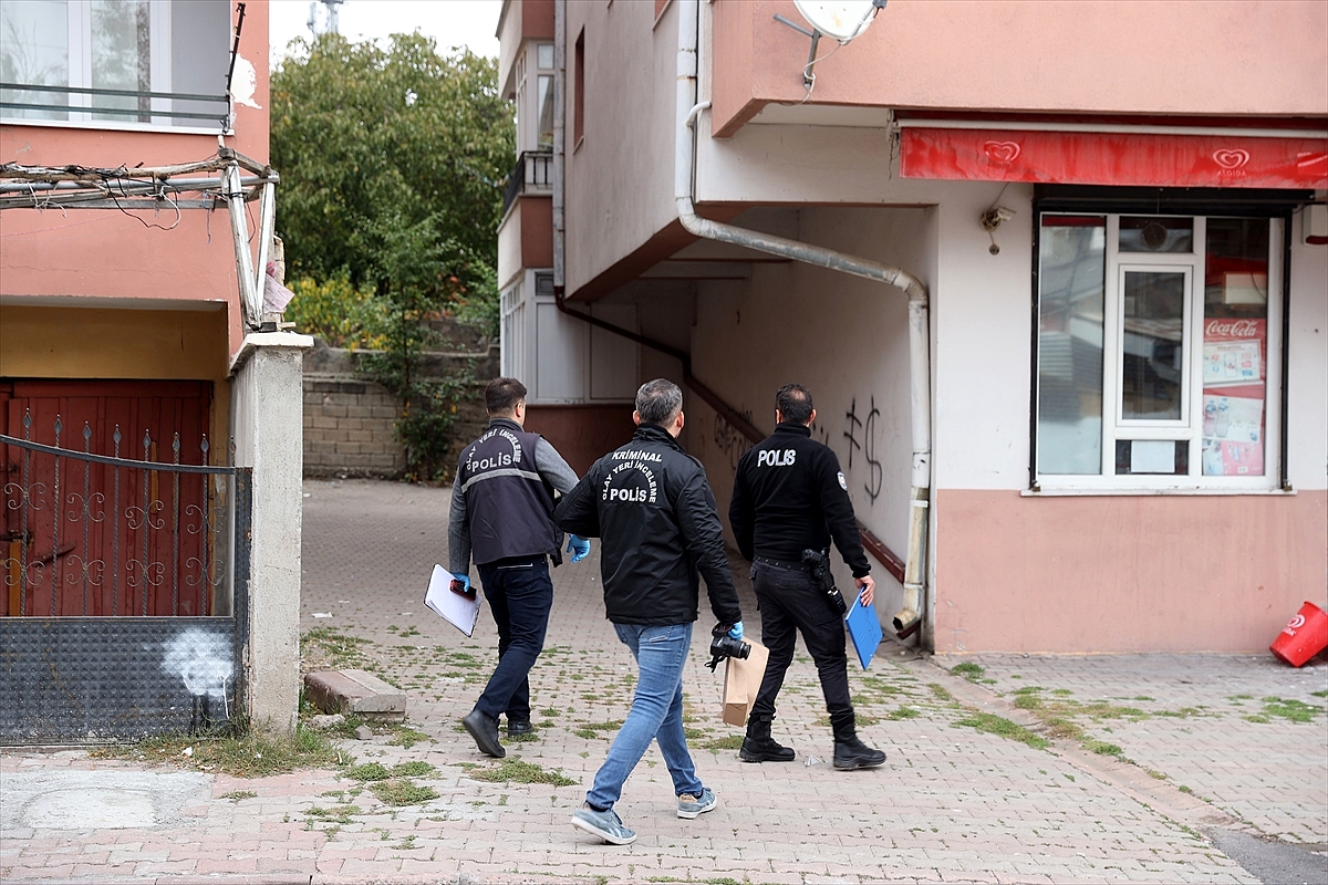 4'üncü kattan düşen çocuk ağır yaralandı