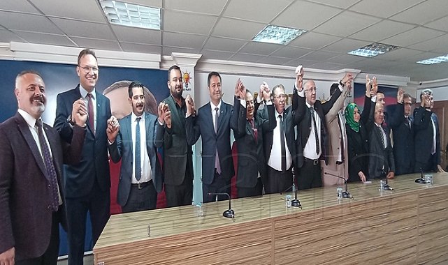 AK Parti belediye başkanlığı aday adaylarını tanıttı
