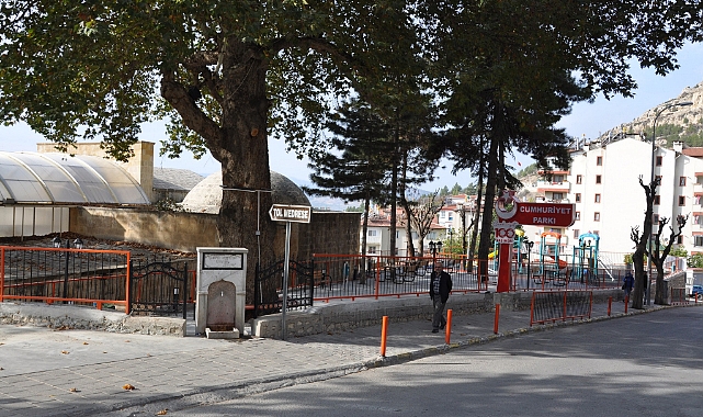Ermenek Belediyesi'nden Çocuklara Cumhuriyet Hediyesi
