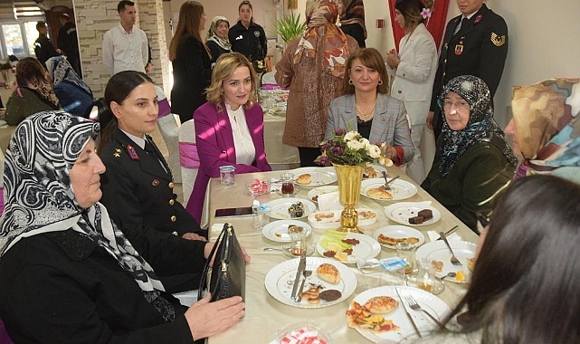 Hanımefendi Sarıibrahim Şehit Aileleriyle Bir Araya Geldi