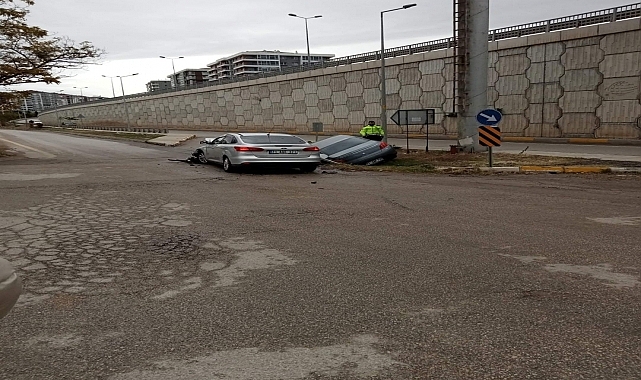İki otomobilin çarpıştığı kazada 2 kişi yaralandı