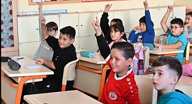 Karaman Fk'lı Futbolcular Minik Taraftarın İsteğini Yerine Getirdi