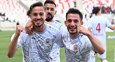 Karaman FK'nın Erzincan Galibiyetinde İlk Golü Atan A. Furkan Özcan haftanın 11'inde