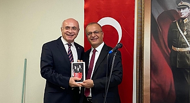 KAREV'de Cumhuriyetimizin 100. Yıl konferansı