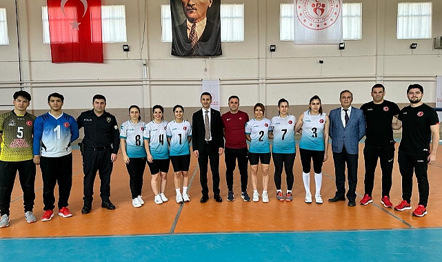 Kaymakam Kaya'dan Goalball Kadın Milli Takım Kampına Ziyaret