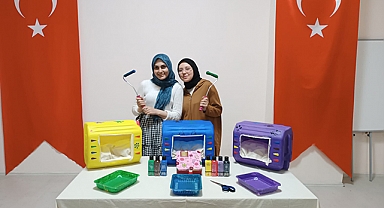 Kediler Üşümesin Diye Kedi Evi Yaptılar