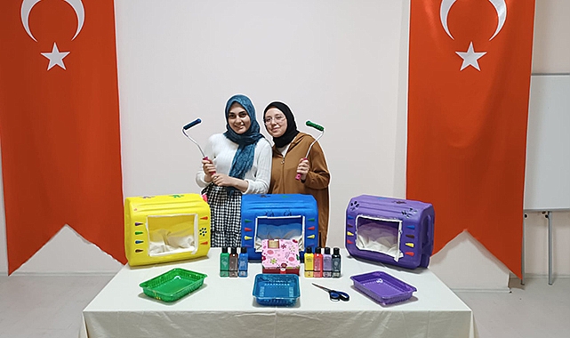 Kediler Üşümesin Diye Kedi Evi Yaptılar