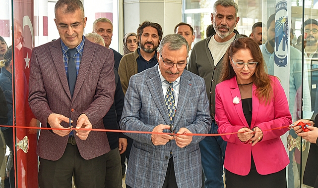 KMÜ'de Cumhuriyet Temalı Kişisel Seramik Sergisi