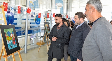 KMÜ'de 'Küresel Kapışma' Konulu Resim Sergisi