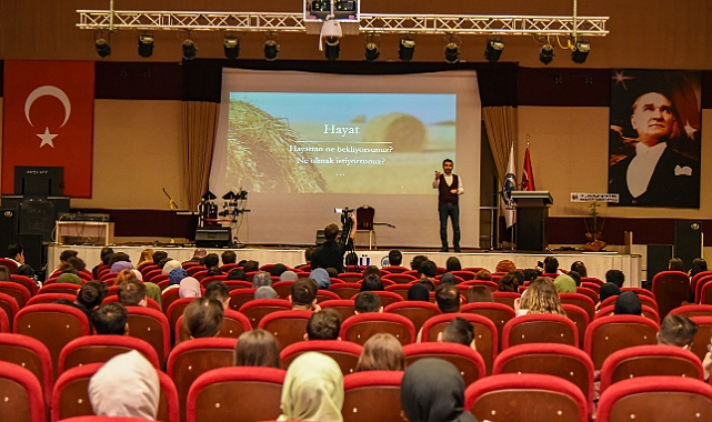 KMÜ'de motivasyon ve başarıya odaklanma konuları ele alındı