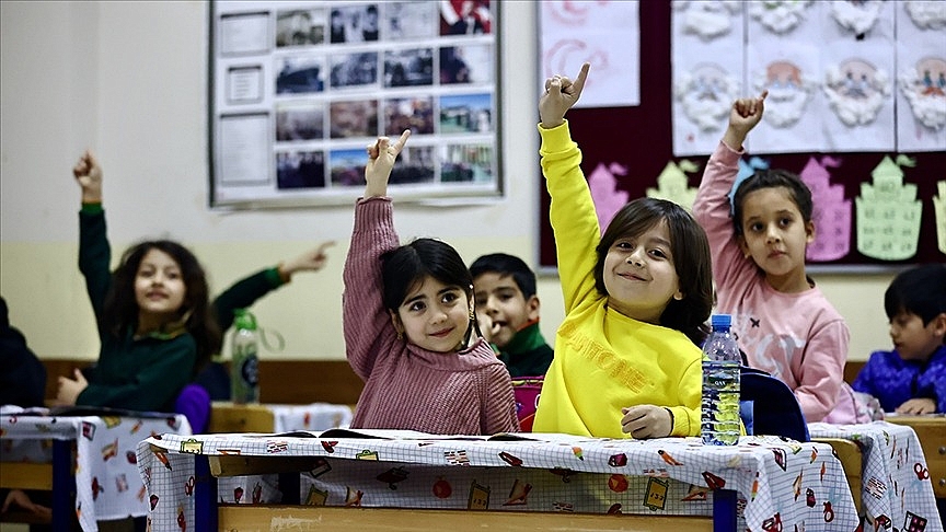 MEB'in yeni müfredatı gelecek yıldan itibaren kademeli uygulanmaya başlanacak