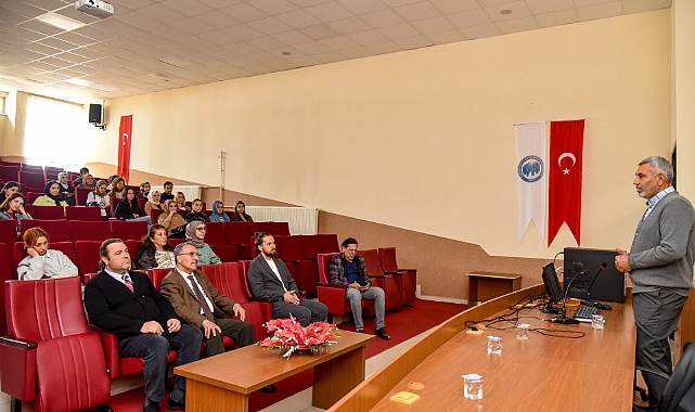 Oryantalizm Akımının İslamofobi Üzerine Yansımaları Anlatıldı