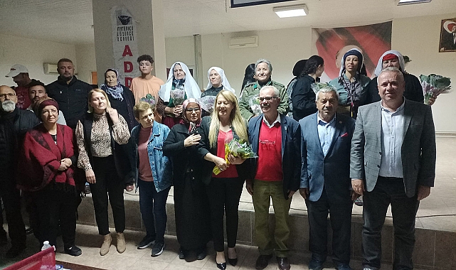 ‘Yolda Onlar Da Vardı’ tiyatrosu Sarıveliler’de de sahnelendi
