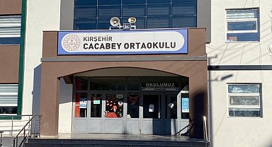 16 öğrenci gıda zehirlenmesi şüphesiyle hastaneye kaldırıldı