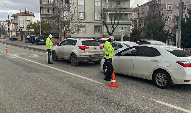 7 bin 510 kişi sorgulandı. 9 kişi tutuklandı. 85 araç trafikten men edildi