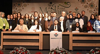 Anadolu Mektebinin Öğrencileri, 750'inci Vuslat Yıl Dönümünde Mevlânâ'yı Anlattı