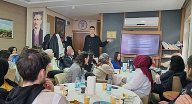 Ankara Ermenekliler Derneği gençlerle Yapay Zeka üzerine toplantı yaptı!