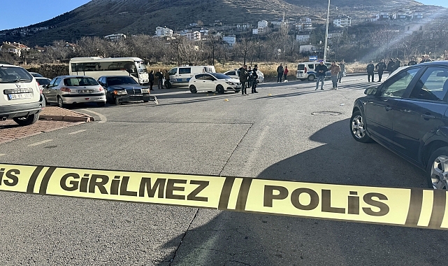 Bir kişi silahlı kavgada yaralandı