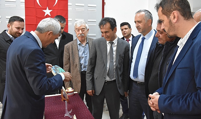 Buram Buram Tarih Kokan Serginin Açılışı Yapıldı