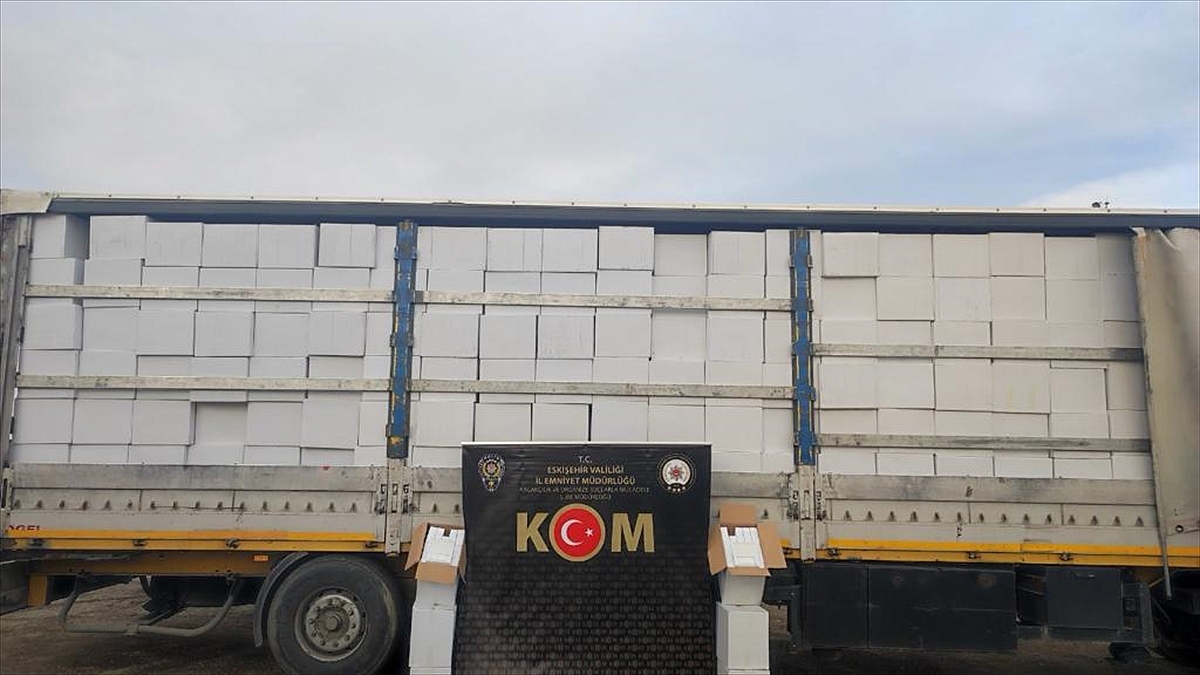 15 milyon 580 bin makaron ele geçirildi