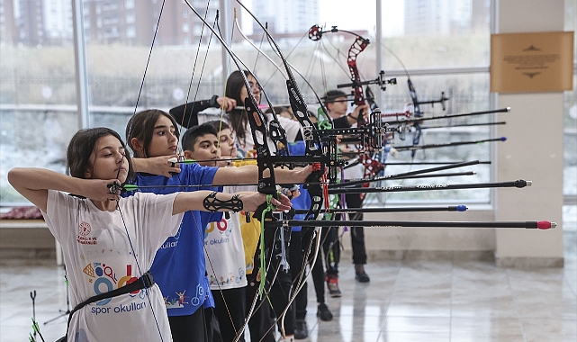 Gençlik ve Spor Bakanlığından gençlere bir imkan daha: "GSB EDU"