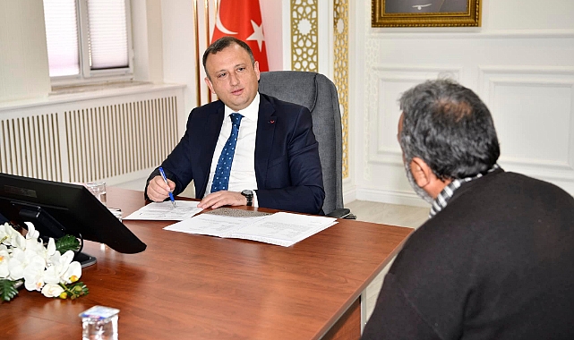 Halk Sorunlarına Açık Kapıda Çözüm Arıyor